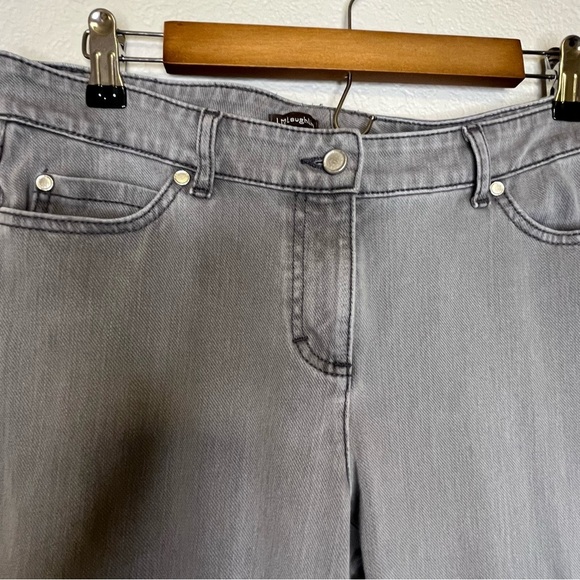 J. McLaughlin Women's Gray Washed Straight Leg Jeans Size Medium or 6/8 - Picture 2 of 13